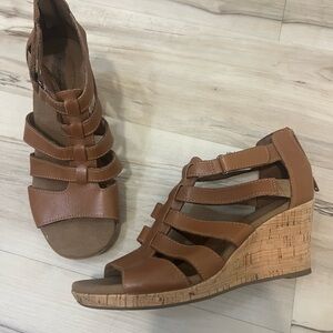 Rockport Tan Strappy Wedge Sandals